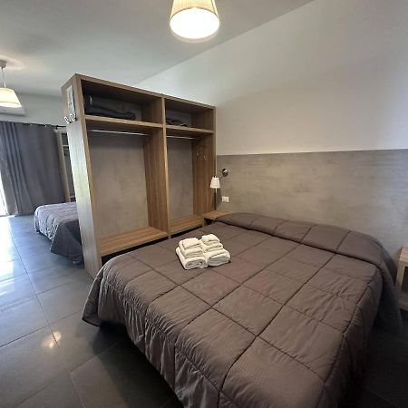 Frontemare Hotel Village & Ristorante Роди-Гарганико Экстерьер фото