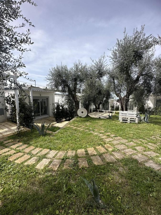 Frontemare Hotel Village & Ristorante Роди-Гарганико Экстерьер фото